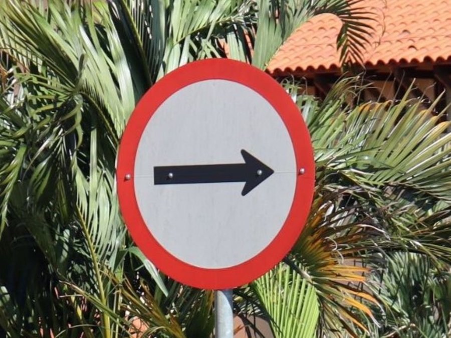 Setransp implanta sentido único em trecho da rua Dante Suriani, no Jd. Aurélia