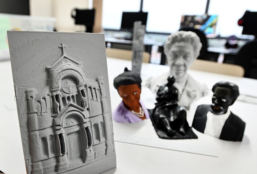 De Laudelina à Catedral: alunos criam modelos táteis em 3D para fortalecer educação antirracista inclusiva