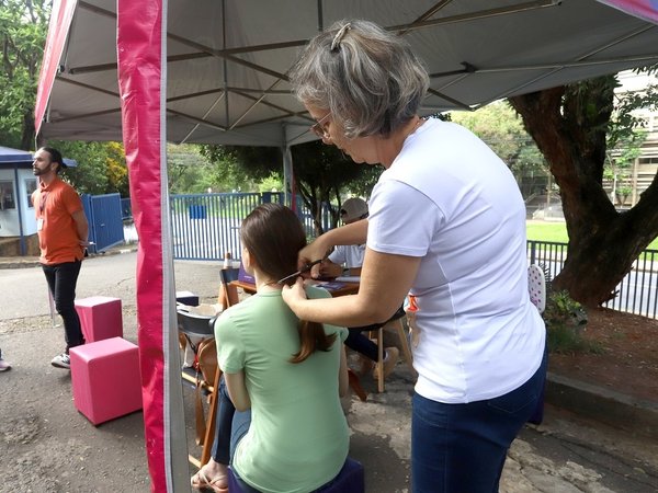 Cortes solidários de cabelo na Rede Mário Gatti vão gerar perucas para pacientes oncológicos
