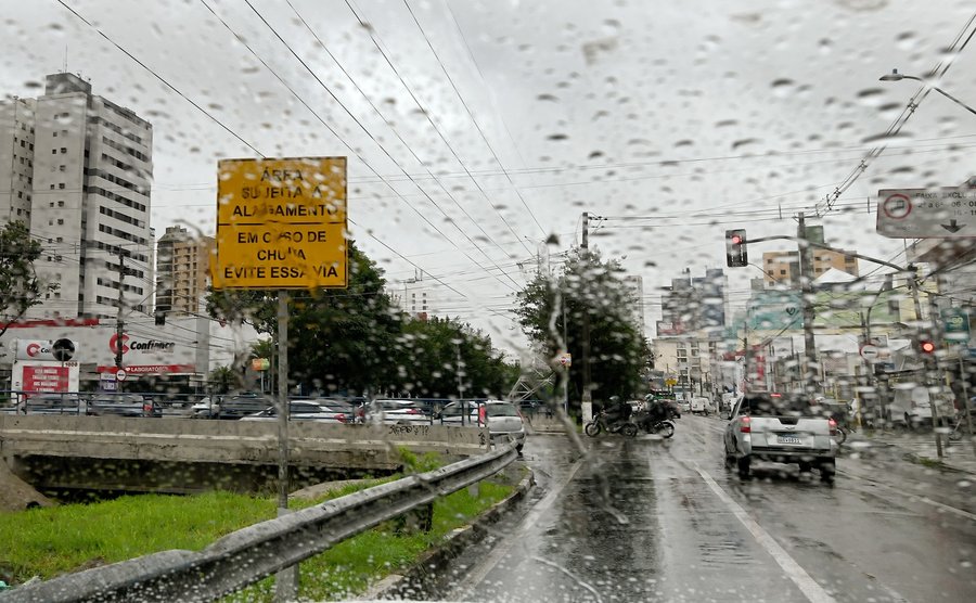 Defesa Civil alerta para risco de temporais e chuva volumosa nos próximos dias em Campinas