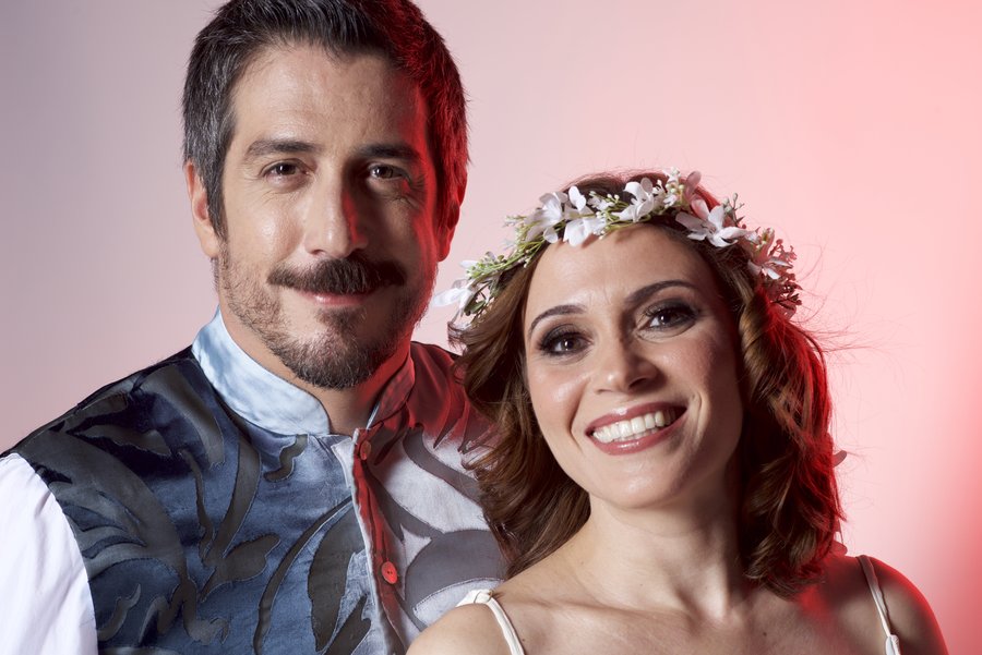 Espetáculo em Campinas percorre a história do teatro com humor e referências a grandes clássicos