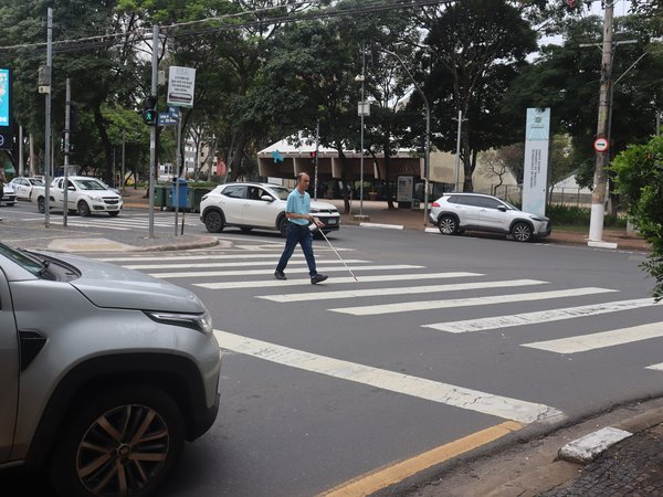 Campinas alcança 51 semáforos sonoros para pessoas com deficiência visual